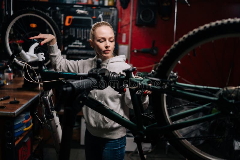 Wide bicycle turning