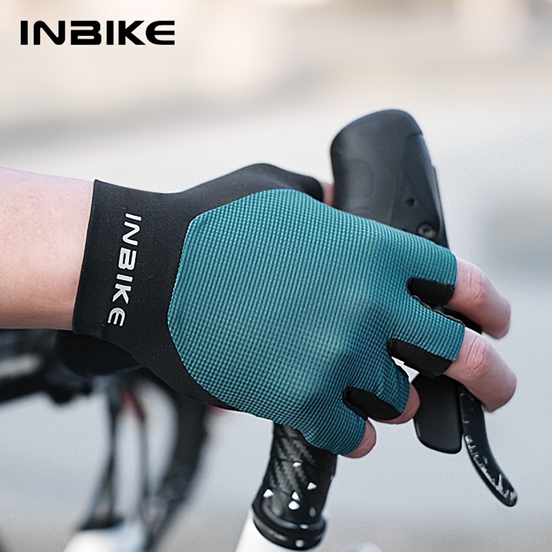 cycling glove closures