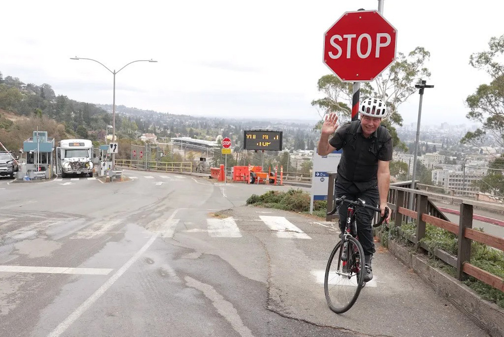 cyclist safe stopping