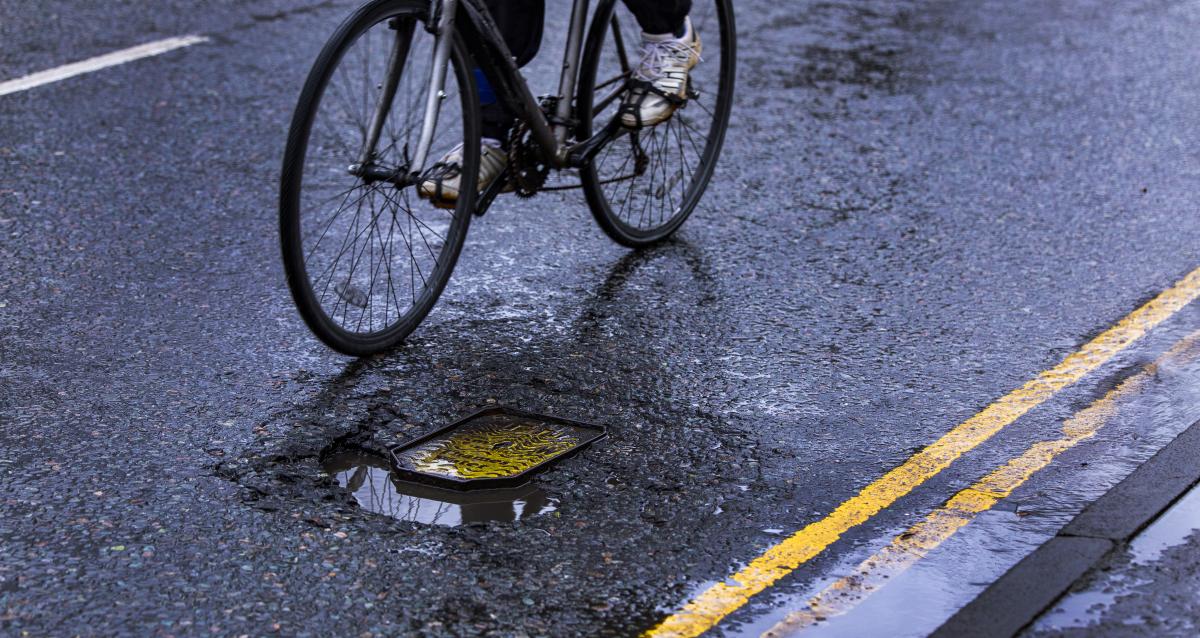 pothole warning in group