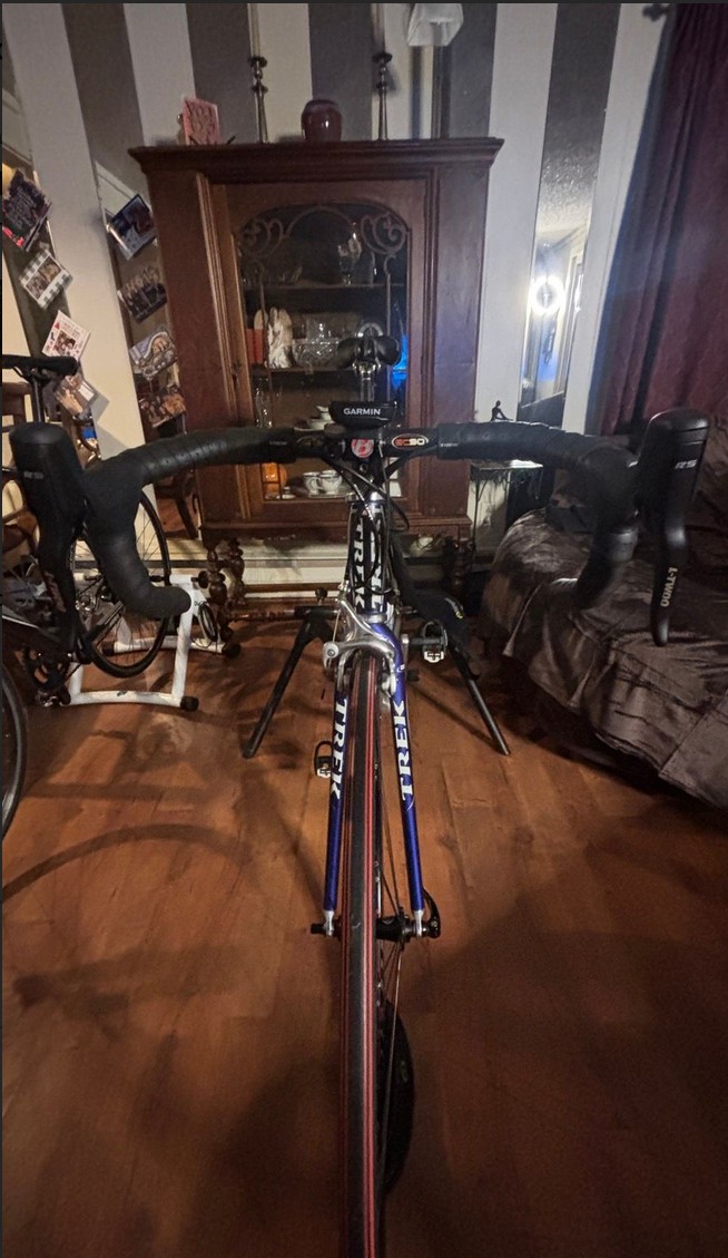 saddle handlebar relationship