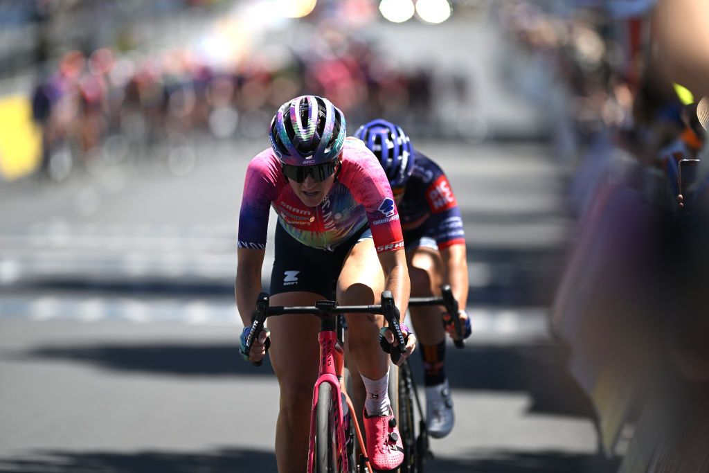 women cycling classics