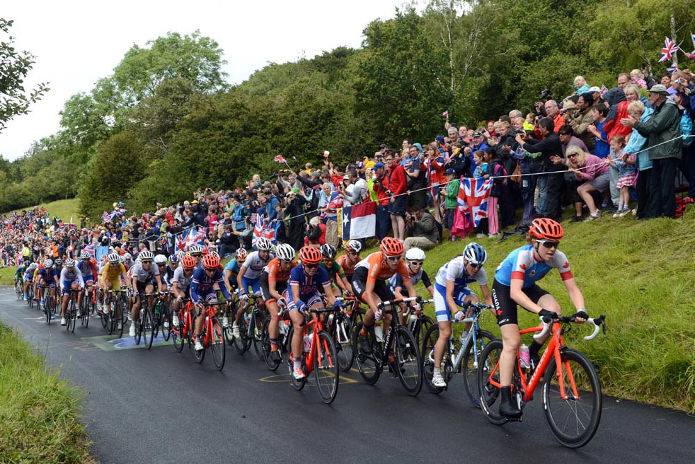 women road race peloton